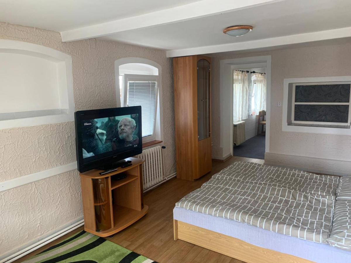 Maly Byt 1+1 Karlovy Vary Bagian luar foto