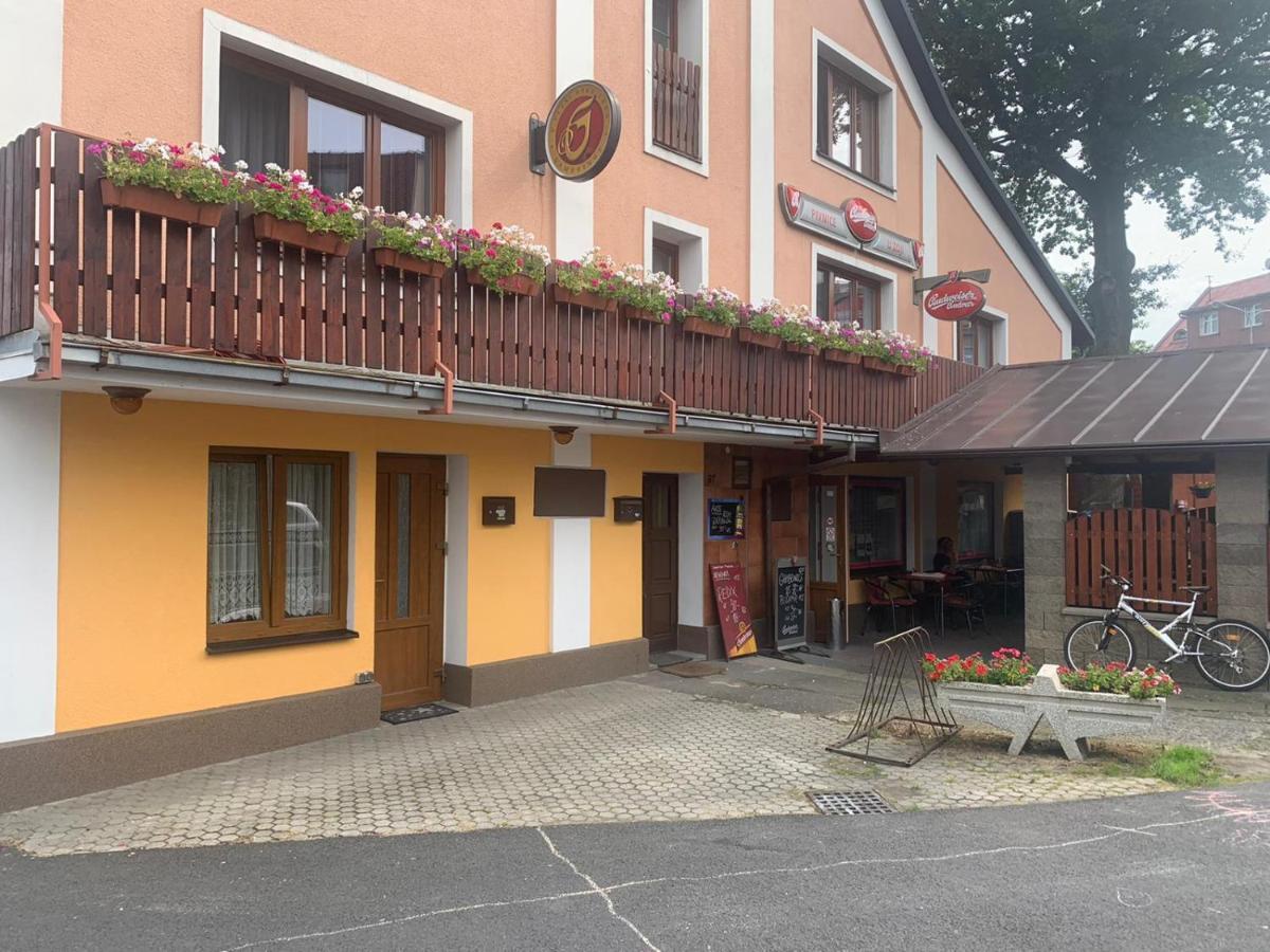 Maly Byt 1+1 Karlovy Vary Bagian luar foto